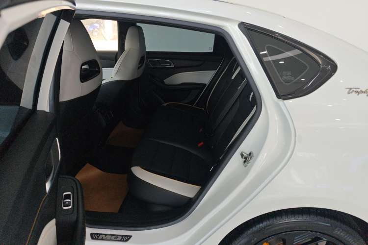 Used MG 6 2021 Pro 1.5T Automatic Trophy Luxury Edition
