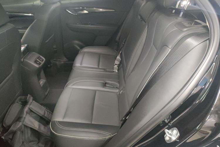 Used Buick Envision 2023 Encore S 552T Two-Wheel Drive Luxury Model
