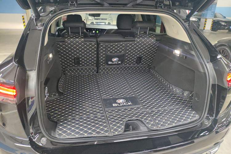 Used Buick Envision 2023 Encore S 552T Two-Wheel Drive Luxury Model
